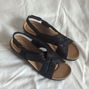 Clarks Women's Merliah Echo Black Interest Slingback Sandal